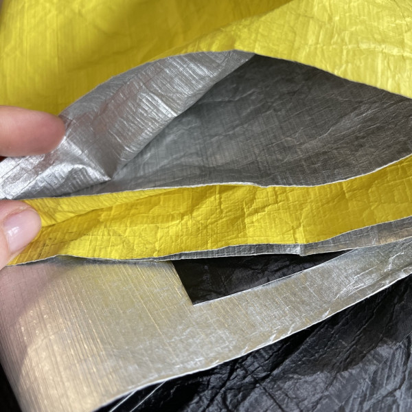 DG-R2-1473R  Tyvek  R51 (серебрян. подложка+черное (R51) PU покрытие), шир.1,45м, 132гр/м²